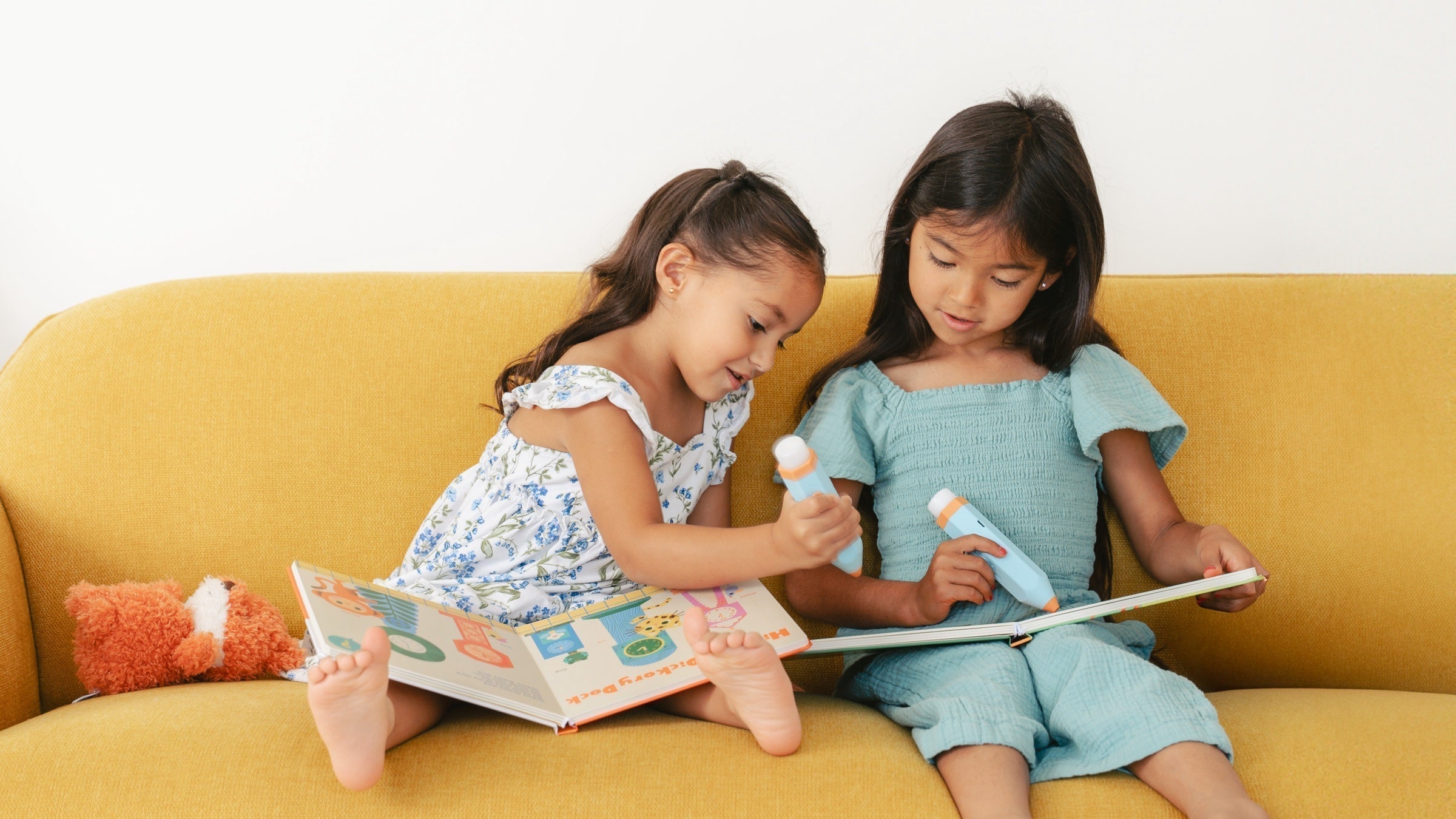 What Actually Keeps Toddlers Busy Without Screens